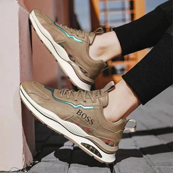 Bss Essential Sneaker + besonderes Geschenk